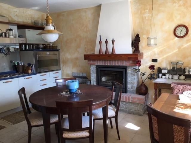 Casa Petra - Casa Tre Stelle - Casa Caneva - Ferien Fuer 6-14 Personen Ponti Εξωτερικό φωτογραφία